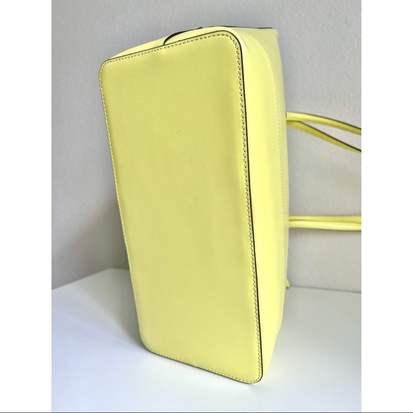 SOLD — Kate spade braelynn tote summer bag - Picture 5 of 10